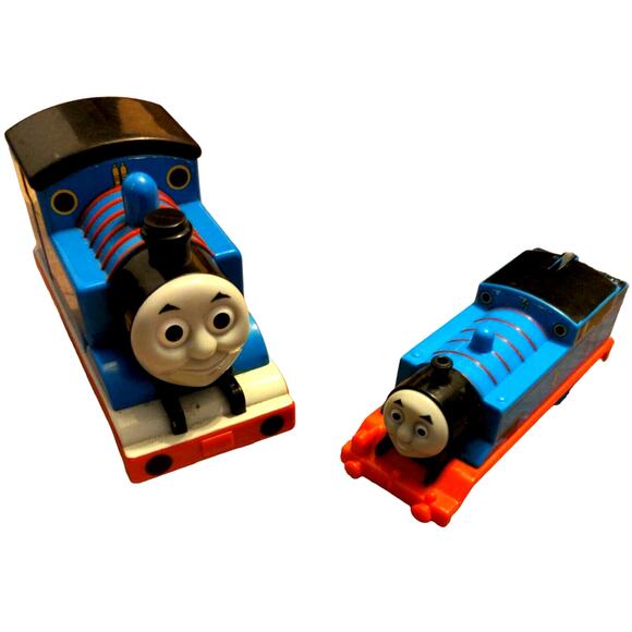 2013 TrackMaster Motorized Thomas Engine (BML06) & Preschool Talking Thomas - Picture 1 of 7